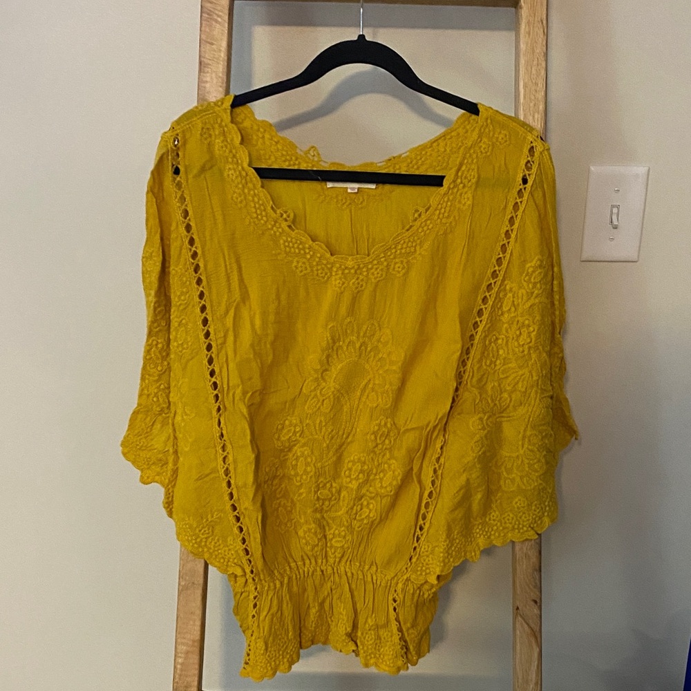 Solitaire Mustard Lace Blouse